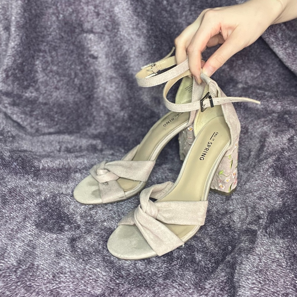 Baby Pink Embroidery Heels